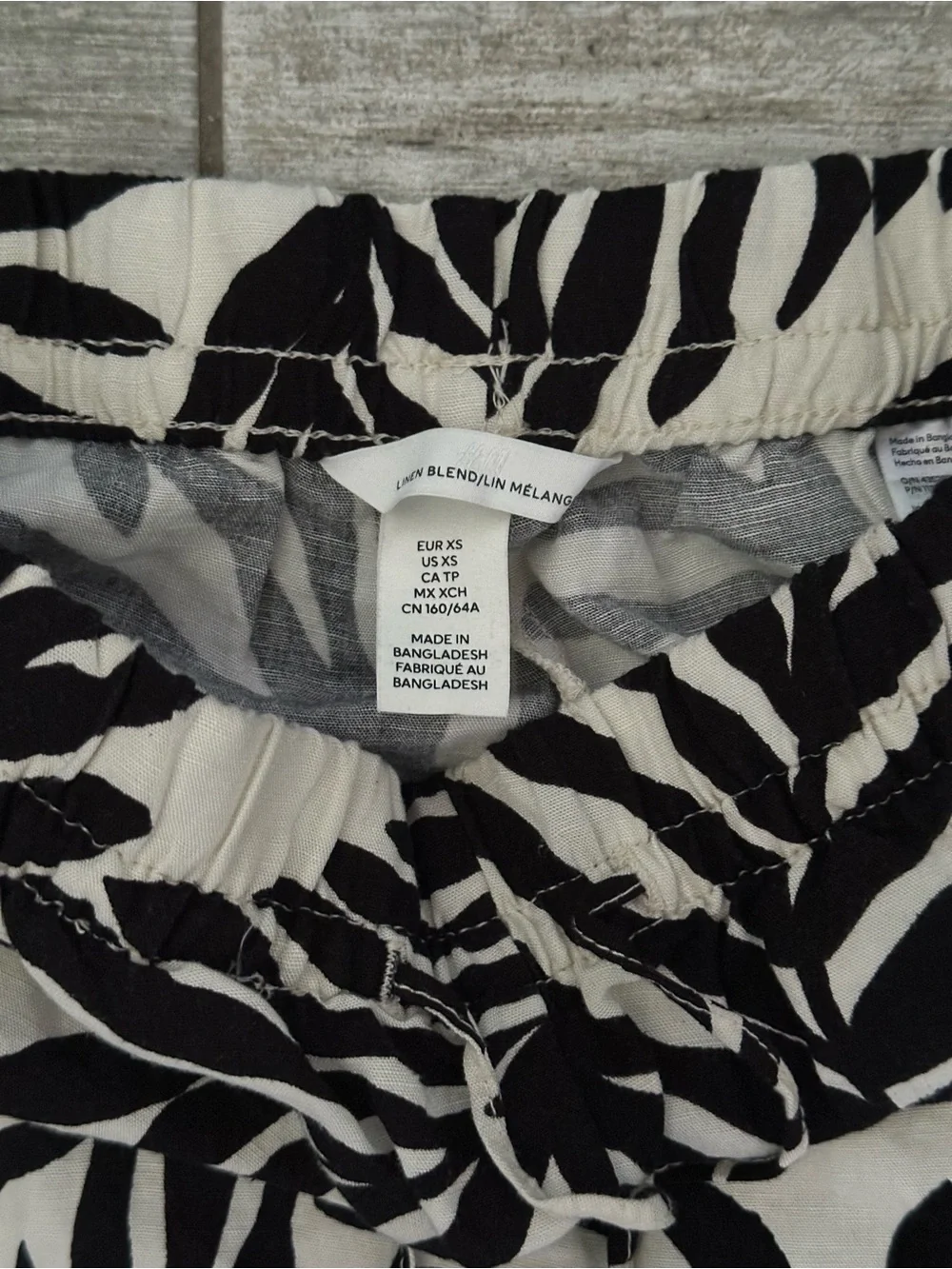 H&M Black & White Tropical Leaf Wide-Leg Pants